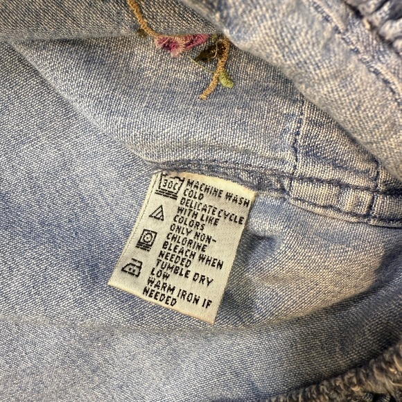 Casey and Max chambray embroidered top - Picture 6 of 6